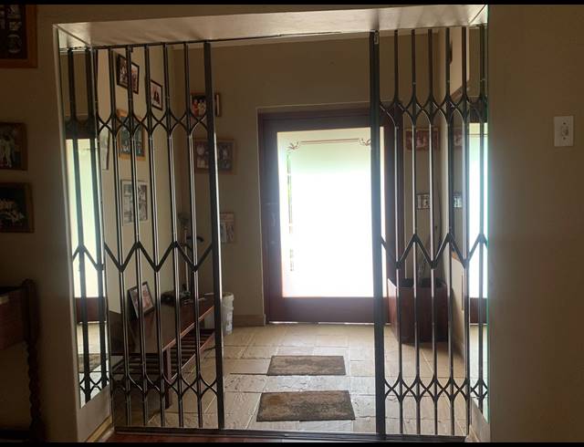 3 BEDROOM HOUSE FOR SALE IN HILLSHAVEN